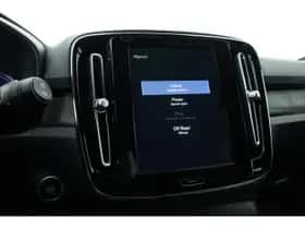 Volvo XC40 (2023) thumbnail 32