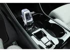 Volvo XC40 (2023) thumbnail 8