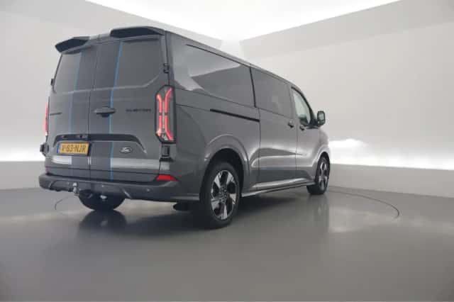 Ford Transit Custom (2025) thumbnail 2