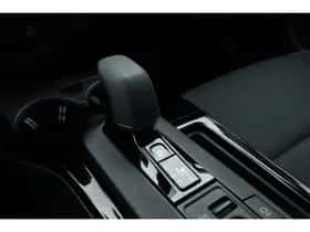 Toyota Prius (2024) thumbnail 7