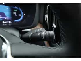 Volvo XC60 (2023) thumbnail 16
