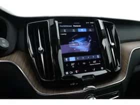 Volvo XC60 (2023) thumbnail 23