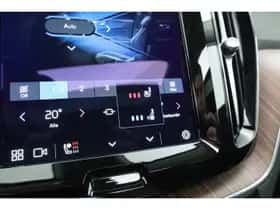 Volvo XC60 (2023) thumbnail 25