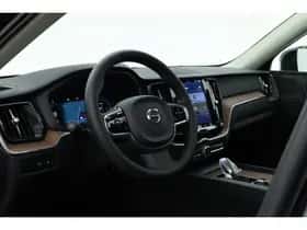 Volvo XC60 (2023) thumbnail 6