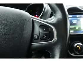 Renault Captur (2016) thumbnail 13