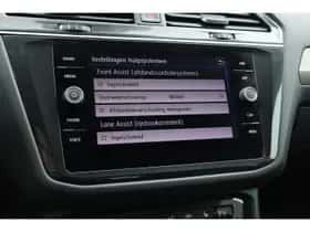 Volkswagen Tiguan (2018) thumbnail 16
