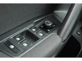 Volkswagen Tiguan (2018) thumbnail 7