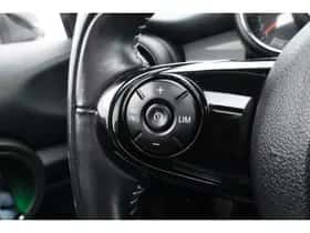 MINI Cooper (2018) thumbnail 11