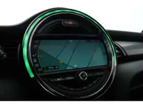 MINI Cooper (2018) thumbnail 16
