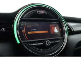 MINI Cooper (2018) thumbnail 18