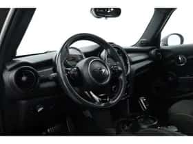 MINI Cooper (2018) thumbnail 5