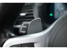 BMW X4 (2021) thumbnail 16