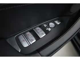 BMW X4 (2021) thumbnail 9