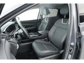 Hyundai Tucson (2024) thumbnail 3