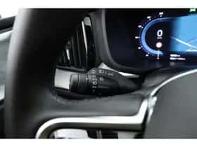Volvo XC60 (2024) thumbnail 11