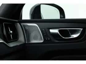 Volvo XC60 (2024) thumbnail 30