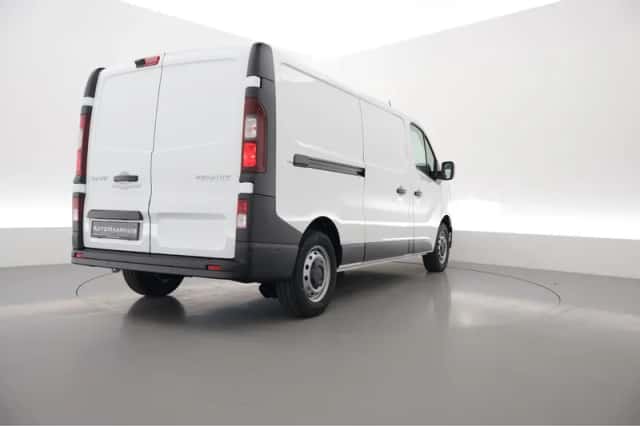 Renault Trafic (2024) thumbnail 2