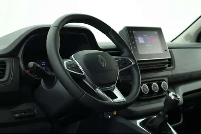 Renault Trafic (2024) thumbnail 5