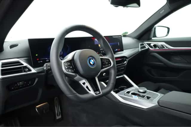 BMW i4 (2025) thumbnail 5