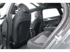 BMW i4 (2025) thumbnail 42