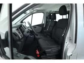 Renault Trafic (2019) thumbnail 3