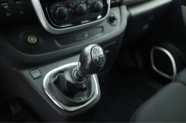 Renault Trafic (2019) thumbnail 6