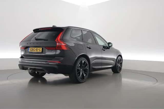 Volvo XC60 (2024) thumbnail 2