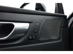 Volvo XC60 (2024) thumbnail 11