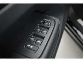 Volvo XC60 (2024) thumbnail 12