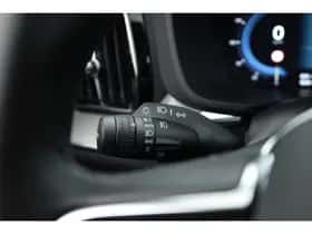 Volvo XC60 (2024) thumbnail 14