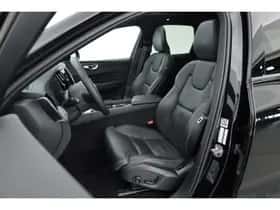 Volvo XC60 (2024) thumbnail 3