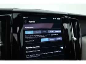 Volvo XC60 (2024) thumbnail 34