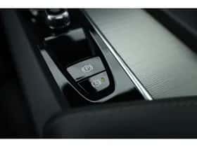 Volvo XC60 (2024) thumbnail 37