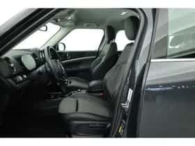 MINI Countryman (2021) thumbnail 3