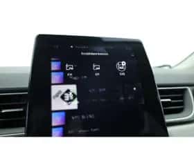 Renault Captur (2020) thumbnail 24