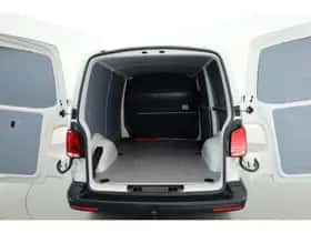 Volkswagen Transporter (2021) thumbnail 21