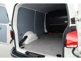 Volkswagen Transporter (2021) thumbnail 22