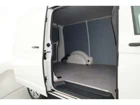 Volkswagen Transporter (2021) thumbnail 25