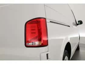Volkswagen Transporter (2021) thumbnail 32