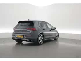 Volkswagen Golf (2020) thumbnail 2