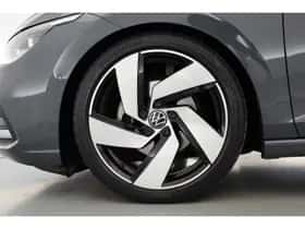 Volkswagen Golf (2020) thumbnail 43