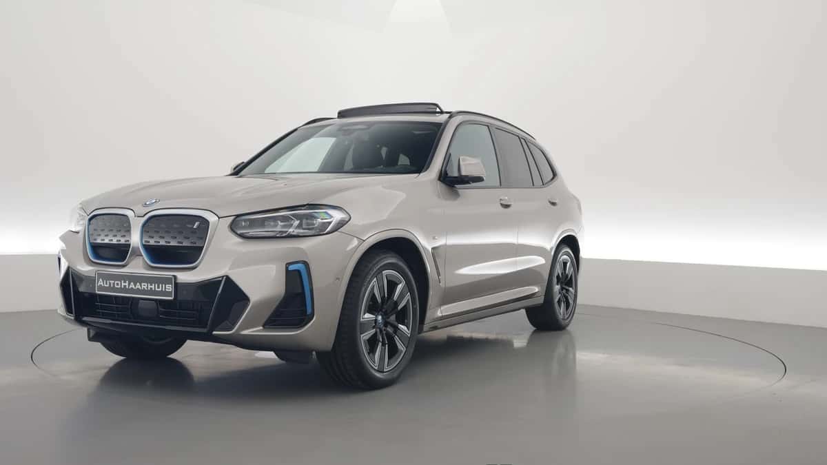 BMW iX3 (2022) — foto 1