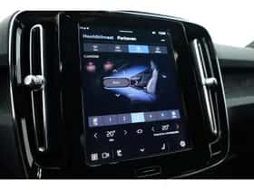 Volvo XC40 (2023) thumbnail 18