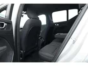 Volvo XC40 (2023) thumbnail 24