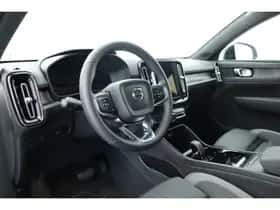 Volvo C40 (2023) thumbnail 5