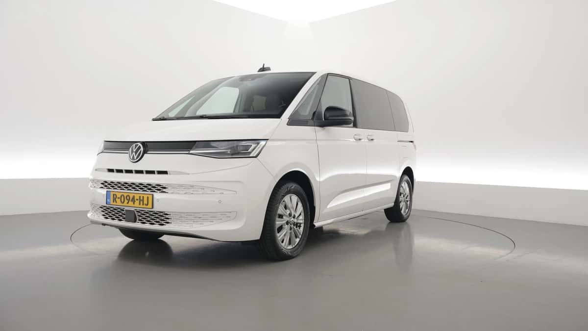 Volkswagen Multivan (2022) — foto 1