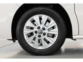 Volkswagen Multivan (2022) thumbnail 38