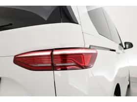 Volkswagen Multivan (2022) thumbnail 41