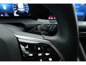 Volkswagen Golf (2022) thumbnail 17