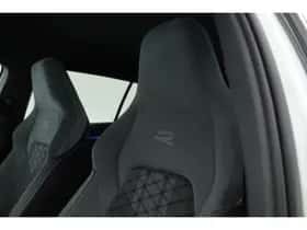 Volkswagen Golf (2022) thumbnail 5
